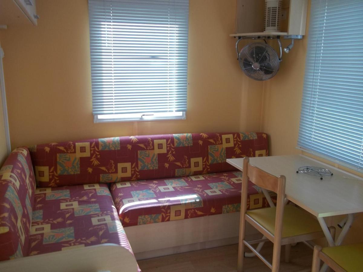 Camping Aire Du Gros Pre Lesseux Kültér fotó
